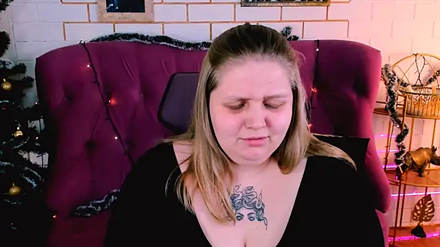 SladaDell's cam snapshot