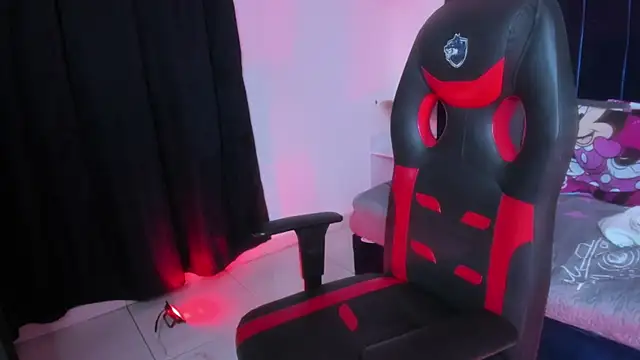 Chloe_Wish's cam snapshot