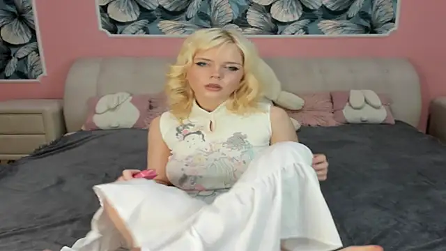 ALZA_AZURE's cam snapshot