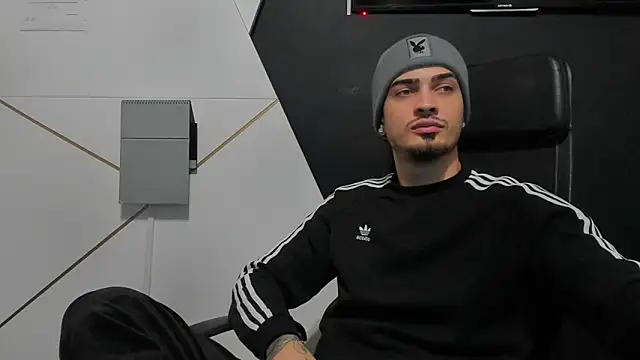 BrandonTate live sex cam