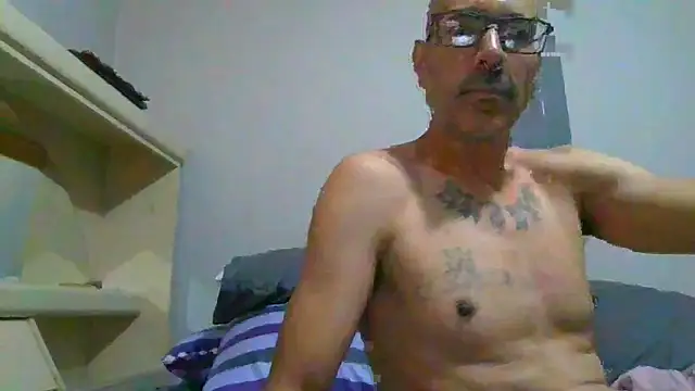 Flippyx4U's cam snapshot