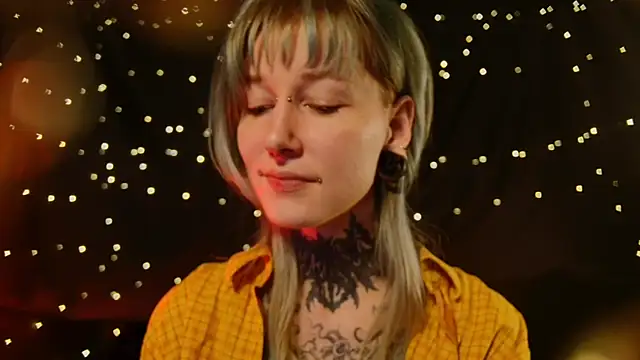 Littlespacemouse live sex cam