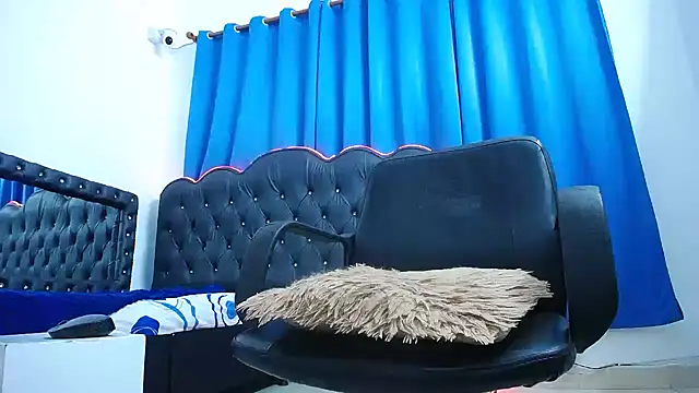 Cordelia_Perlman live sex cam