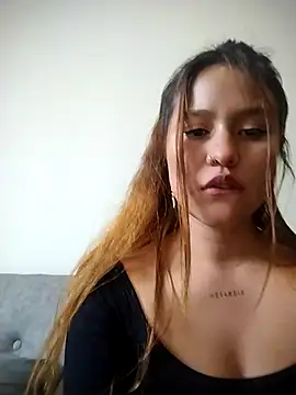 Alinaat086 live sex cam