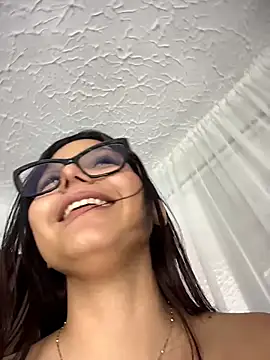 CherrySmirkXXX live sex cam