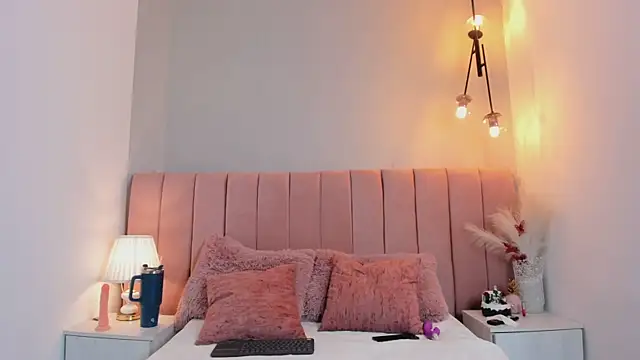 EmmilyBrownn_ live sex cam