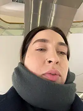 Holly_Play live sex cam