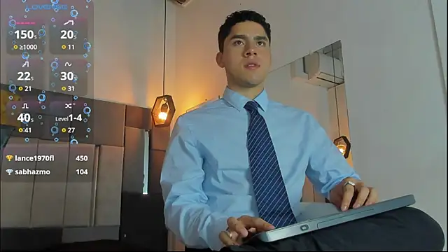 LiamNovak live sex cam