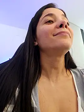 miaeyes live sex cam