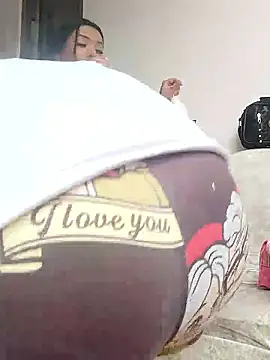 lovemich2024's cam snapshot