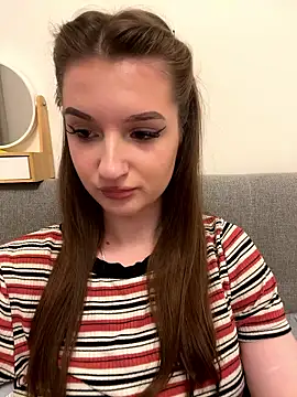 AdelinaEmber's cam snapshot