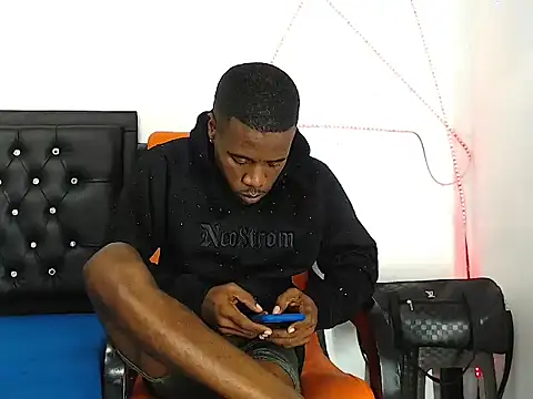 Damian_hart_24CM live sex cam