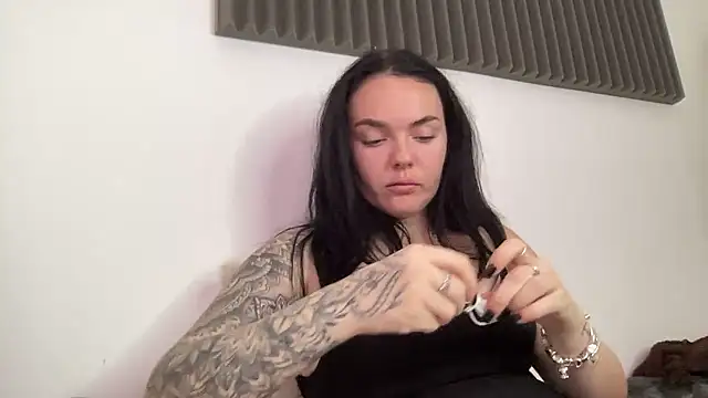 YorkshireGirly live sex cam