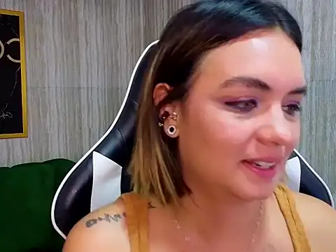 zarcasutra_t live sex cam