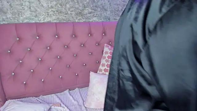 Mia_Jansen live sex cam