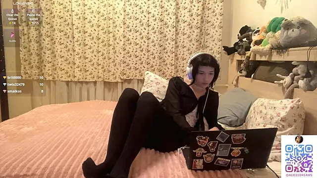 AliceInYourWonders live sex cam