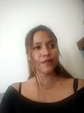 Alinaat086's cam snapshot