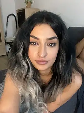 Mia_spicyy's cam snapshot