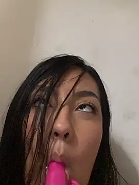 Tainy___'s cam snapshot