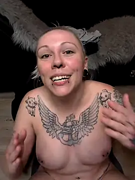 sarah_sky_official live sex cam