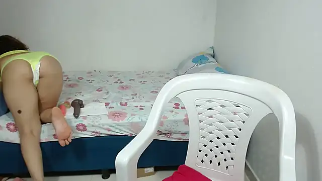 Agatha_browser's cam snapshot