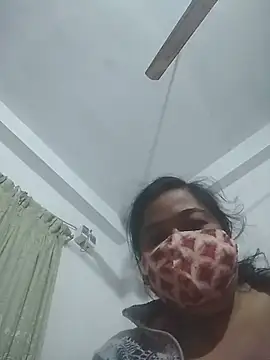 momo_loves's cam snapshot