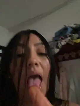 Tainy___'s cam snapshot