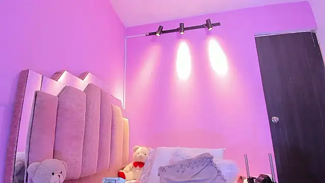 LoveQueen2's cam snapshot