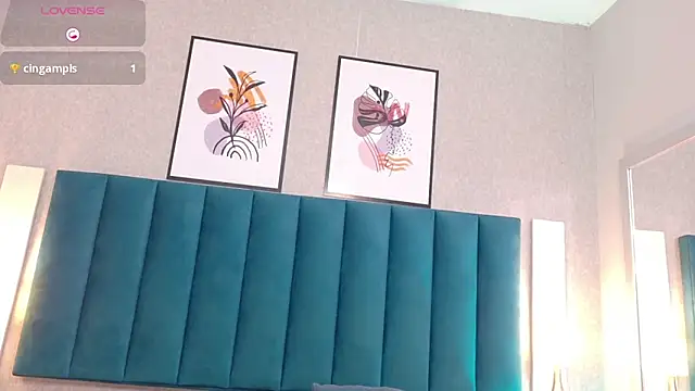 MiaMidnnightt's cam snapshot