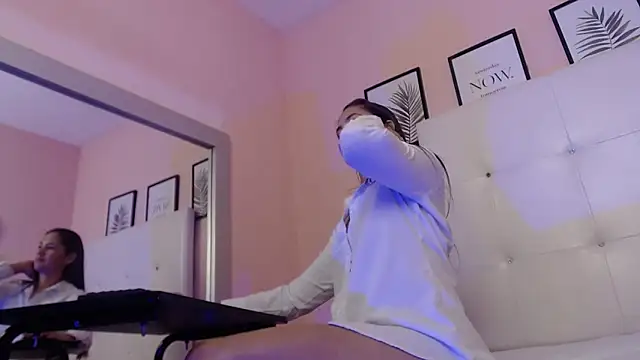 baby_bonny_'s cam snapshot