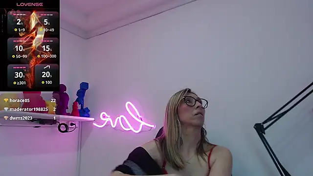 Scarlett_079's cam snapshot