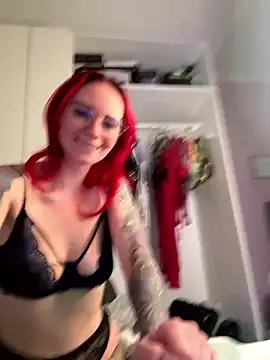AlinaWinter live sex cam