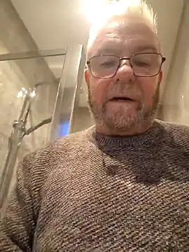 justenjoyingurcompany live sex cam