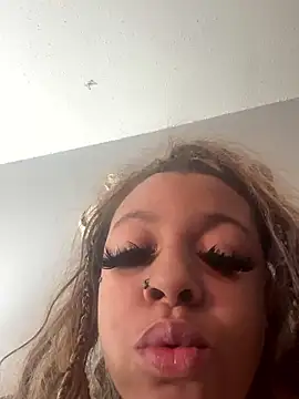 DiamondBlaz3 live sex cam