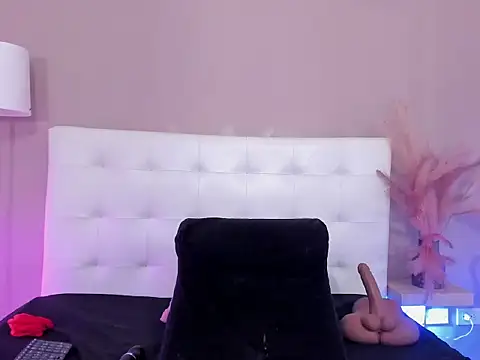 GabyLaurens's cam snapshot