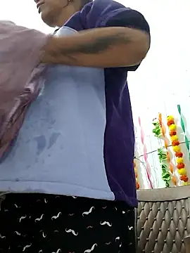 Hotty-Nidhi live sex cam