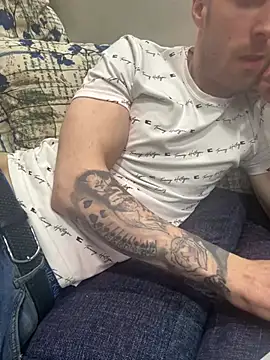 SexyTigris32 live sex cam