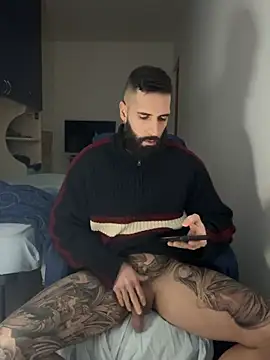 Gioeltoro89 live sex cam