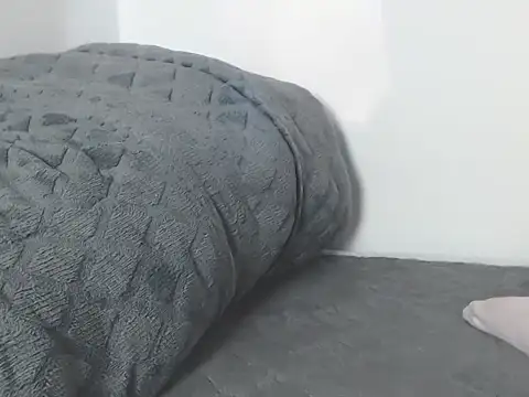 veelittle's cam snapshot