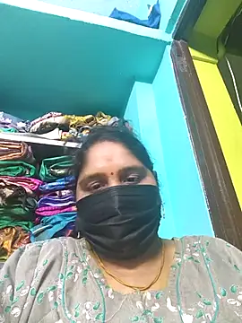 Villageanuty's cam snapshot