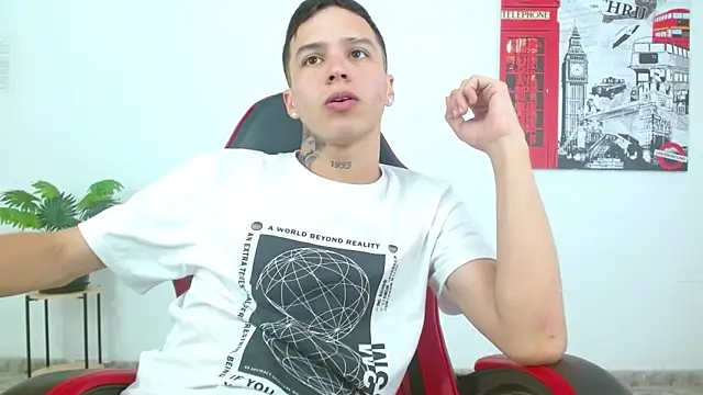 Cumandres18 live sex cam