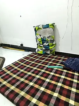 Urs_sassyshikha live sex cam