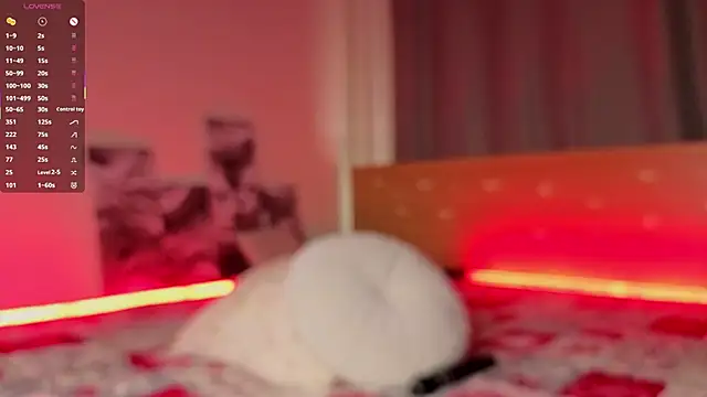 OttilieBurruss live sex cam