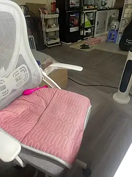 Mina048's cam snapshot