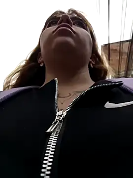 ISABELLA-01_'s cam snapshot