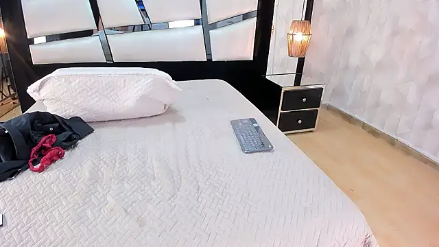 AriannaRussell_'s cam snapshot