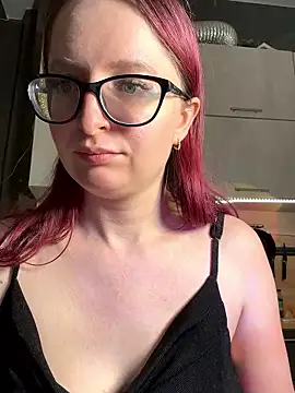 coy_girl_'s cam snapshot