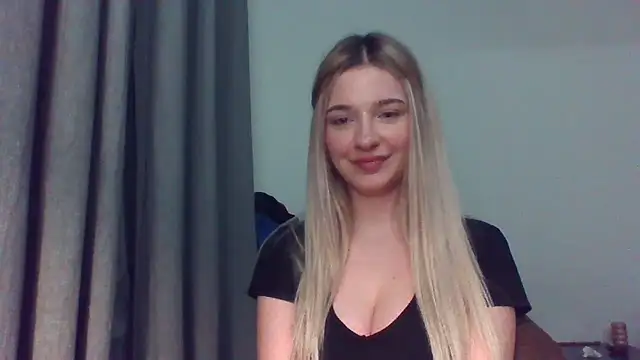 EvelineMagnetic's cam snapshot