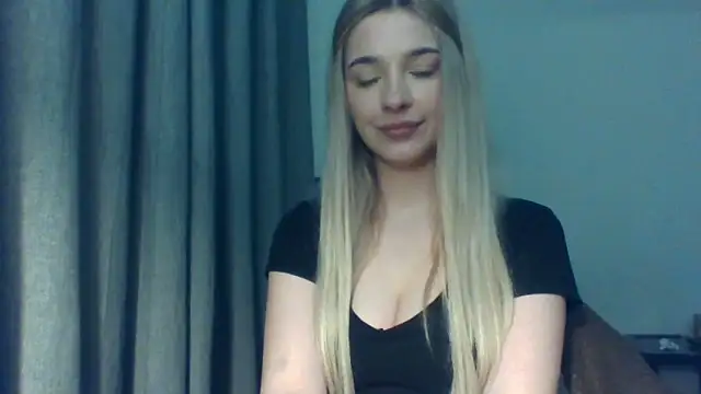 EvelineMagnetic's cam snapshot