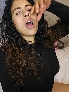 _Zhamira's cam snapshot